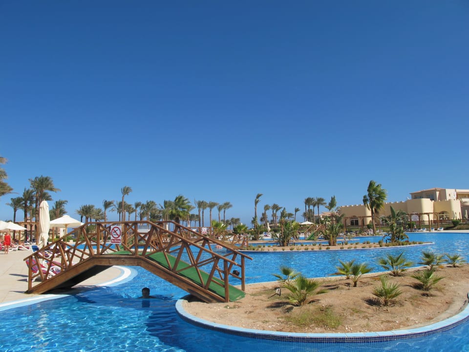 Einer von vielen Pools Cleopatra Luxury Resort Makadi Bay