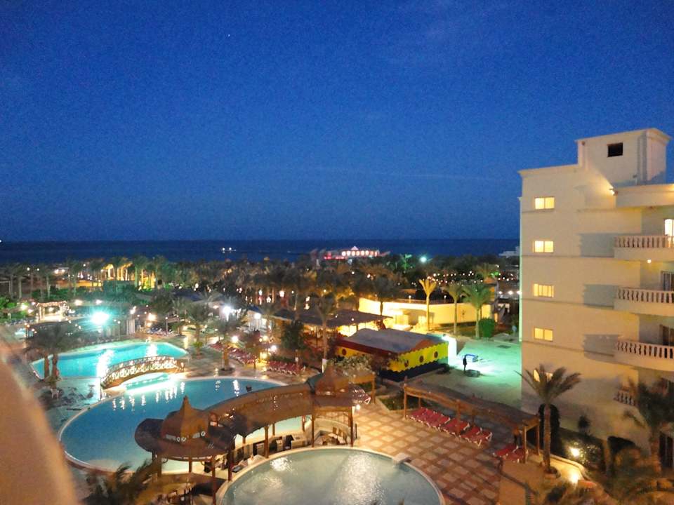 Beleuchtete Anlage Riviera Aqua Park Resort