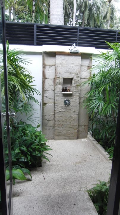 Aussendusche Hotel The Racha