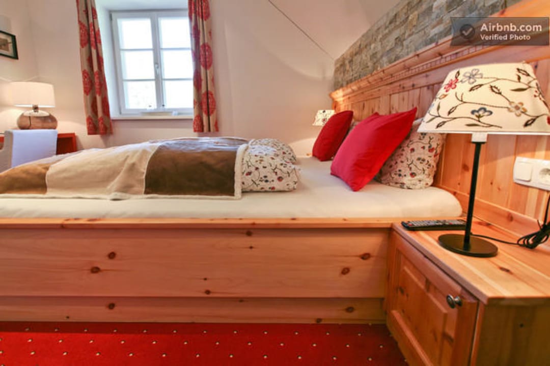 Zirbenzimmer Appartement 2 Apartments Landhaus Roidergütl