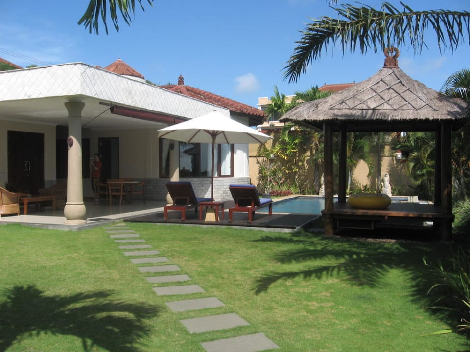 Privatgarten Hotel The Beverly Hills Bali