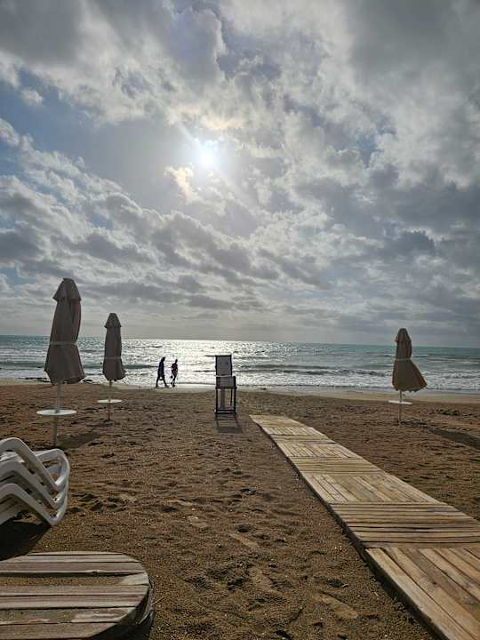 Strand Melas Resort Hotel