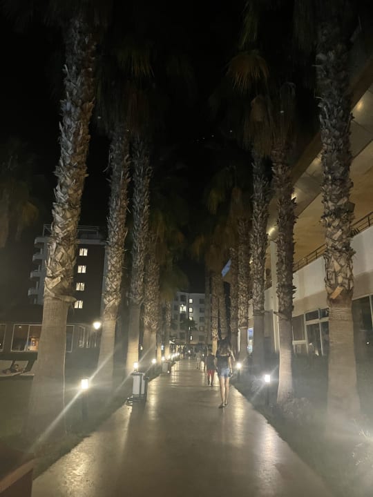 Außenansicht Hotel Royal Garden Beach