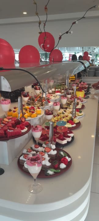 Gastro Laguna Beach Alya Resort & Spa Hotel