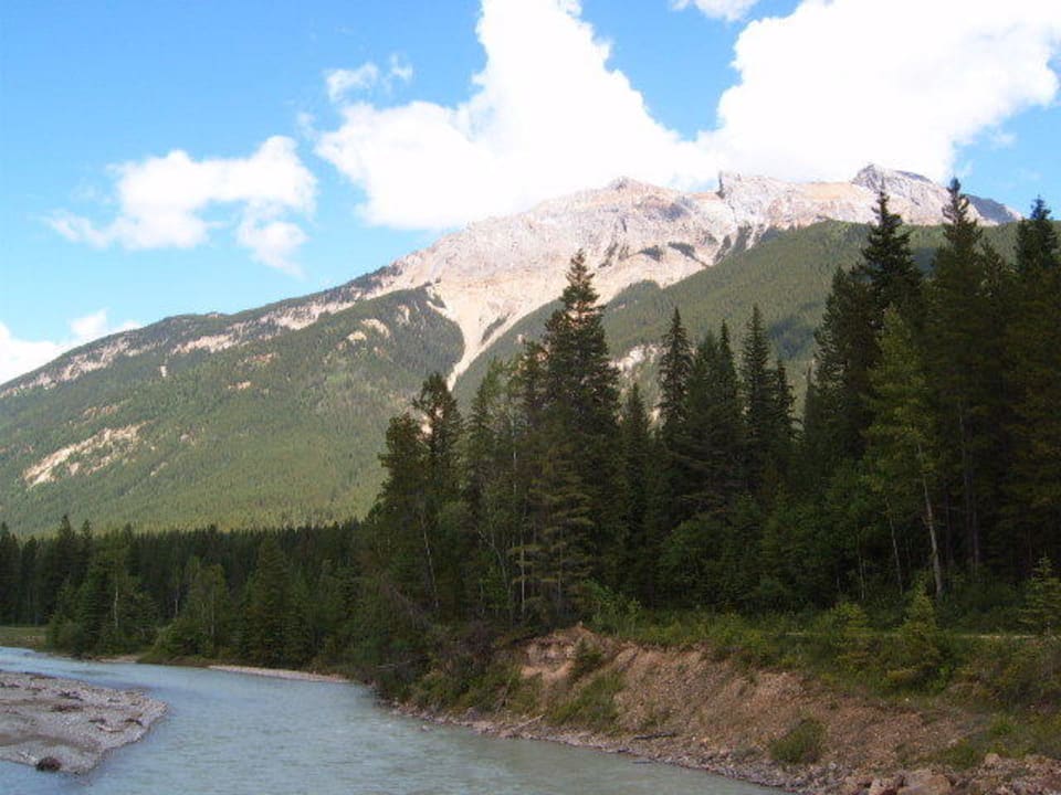 Tour mit dem Mountainbike Goldenwoodlodge