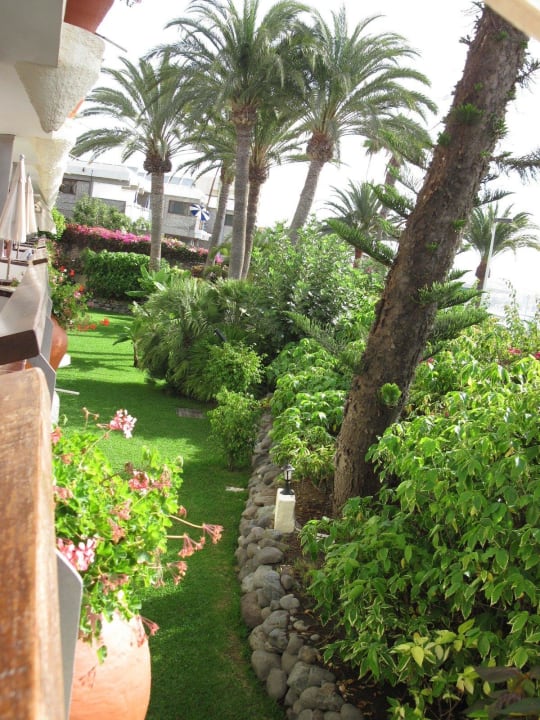 Der Garten zur Uferpromenade (Zimmer mit Garten) Apartamentos Nogalera