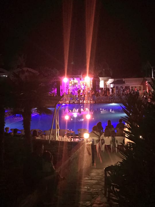 Pool Club Resort Atlantis