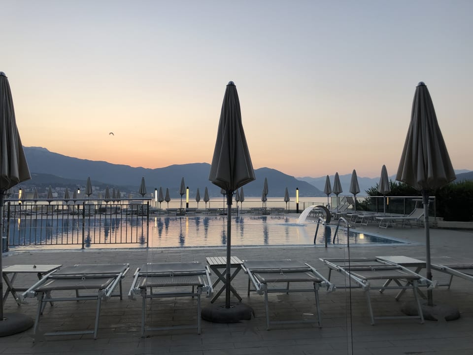 Pool Iberostar Waves Herceg Novi