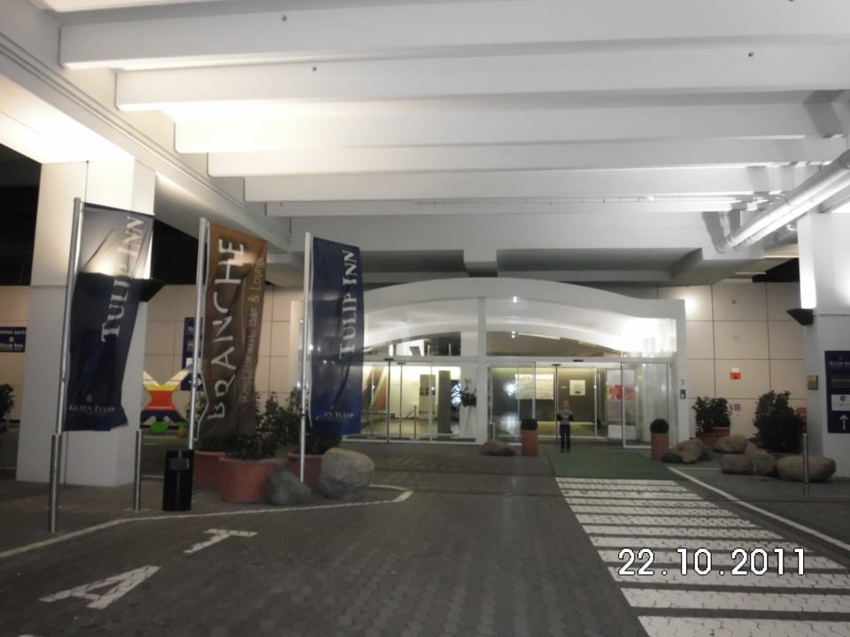 Eingang Hotel Tulip Inn Düsseldorf Arena