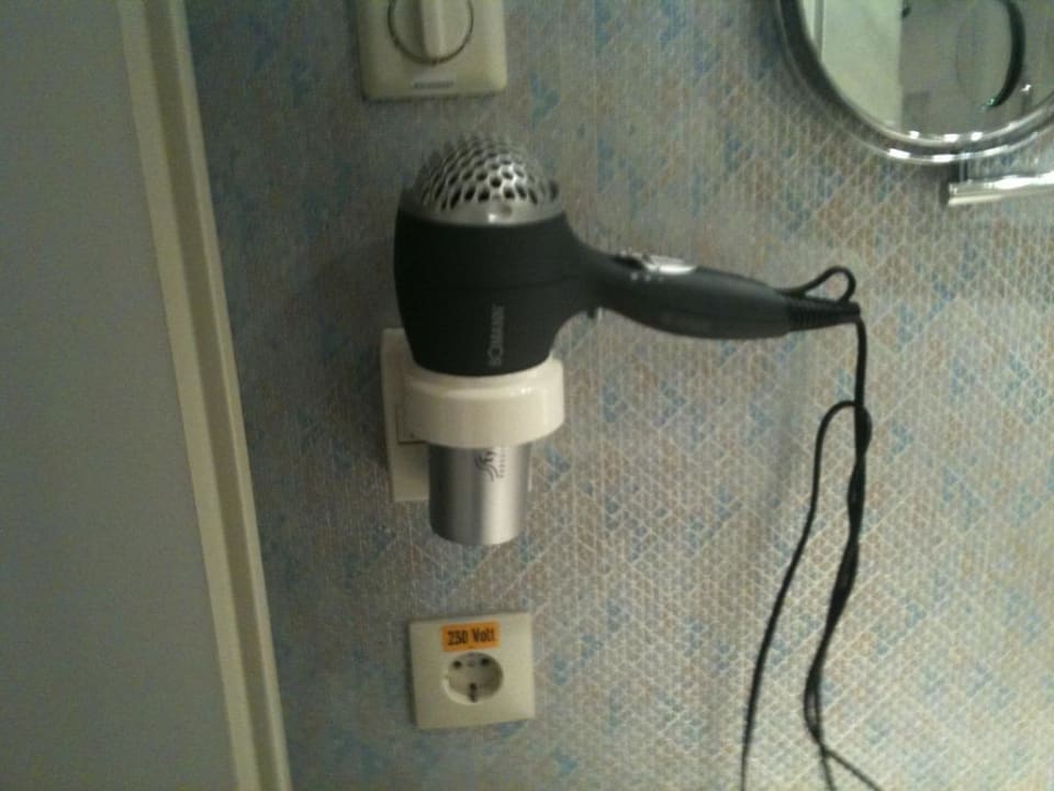 Leistungsfähiger Föhn The Taste Hotel Heidenheim