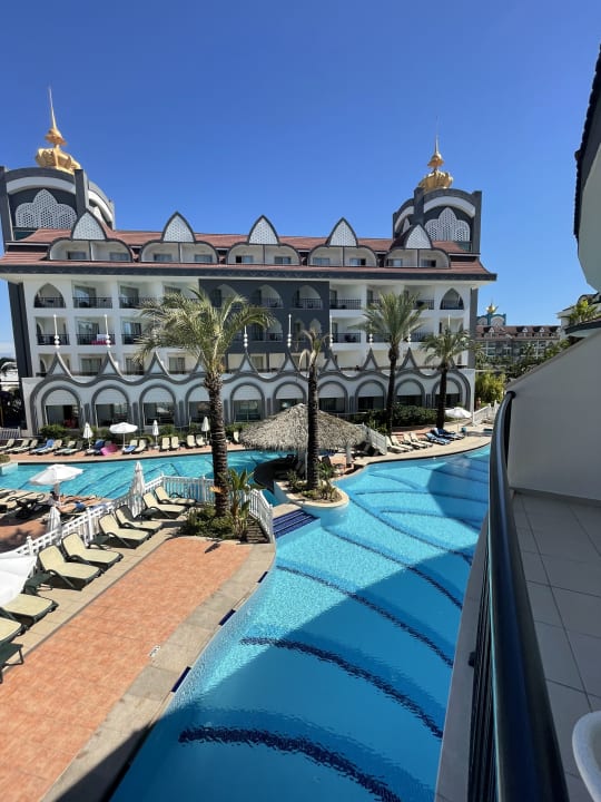 Pool Well Palace Side