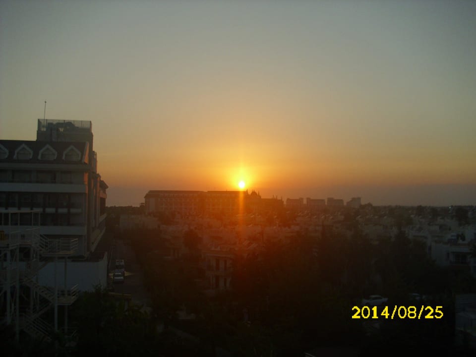 Sonnenuntergang vom Zimmer aus Sherwood Dreams Resort