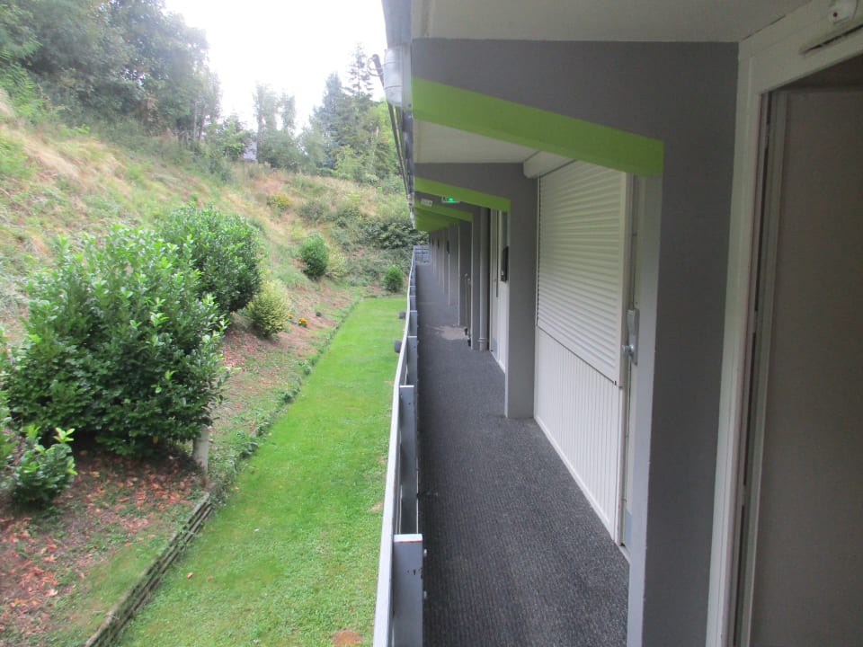 Außenansicht Hotel Campanile Le Mans-Est