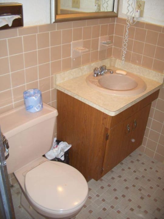 WC und Waschbecken The Holland Hotel