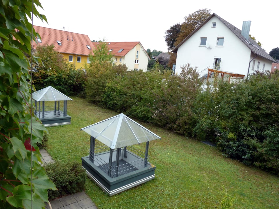 Ausblick auf die Entlüftung der Tiefgarage Schloss Reinach