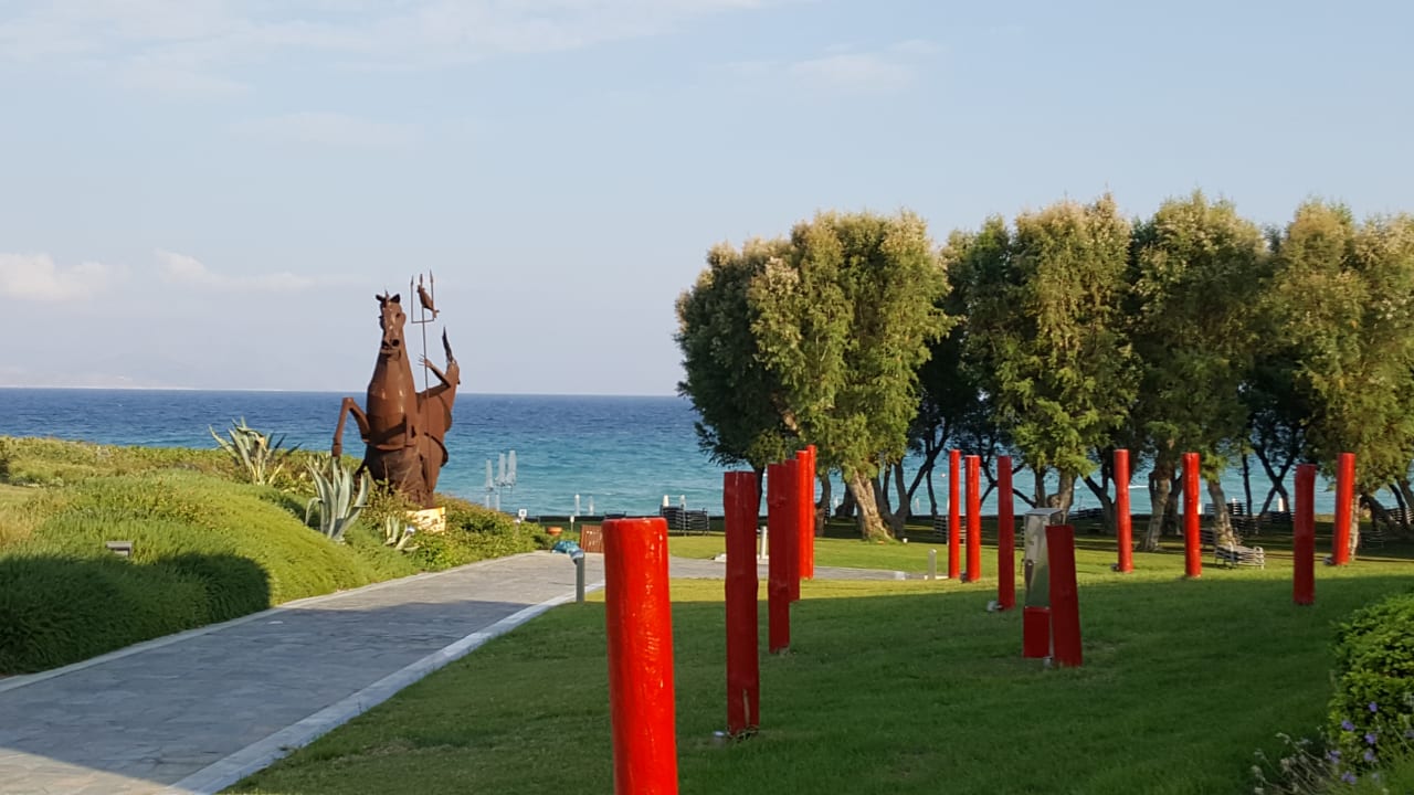 Gartenanlage Neptune Luxury Resort