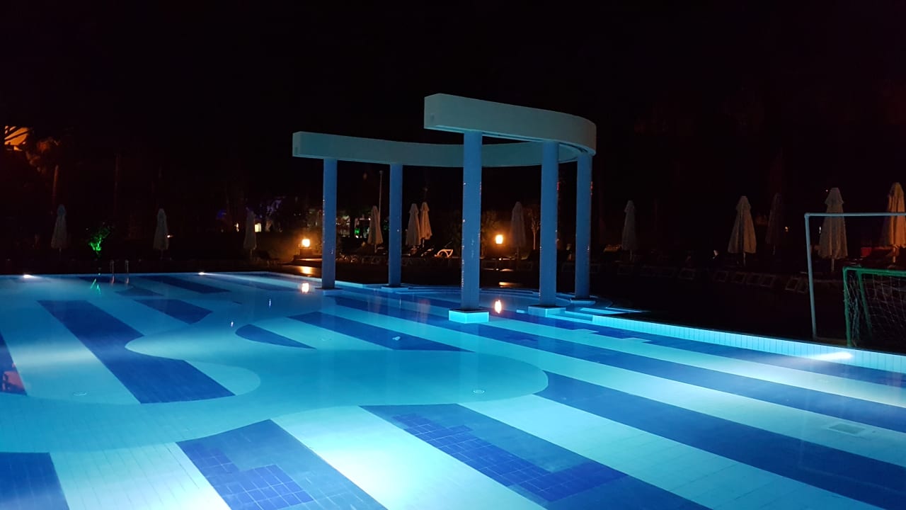 Pool IC Hotels Green Palace