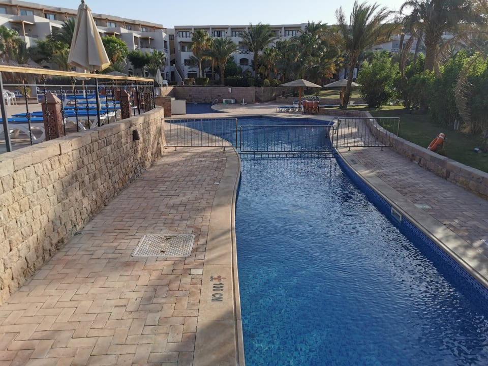 Pool Fort Arabesque Resort, Spa & Villas