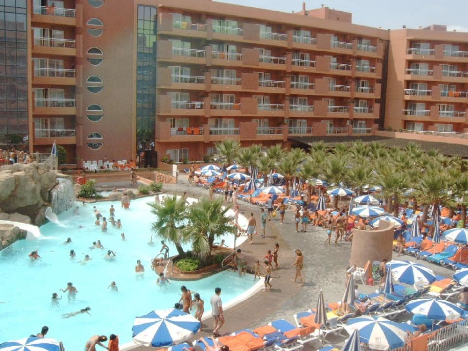 Pool am vormittag -   Hotel Playaluna Hotel Best Roquetas