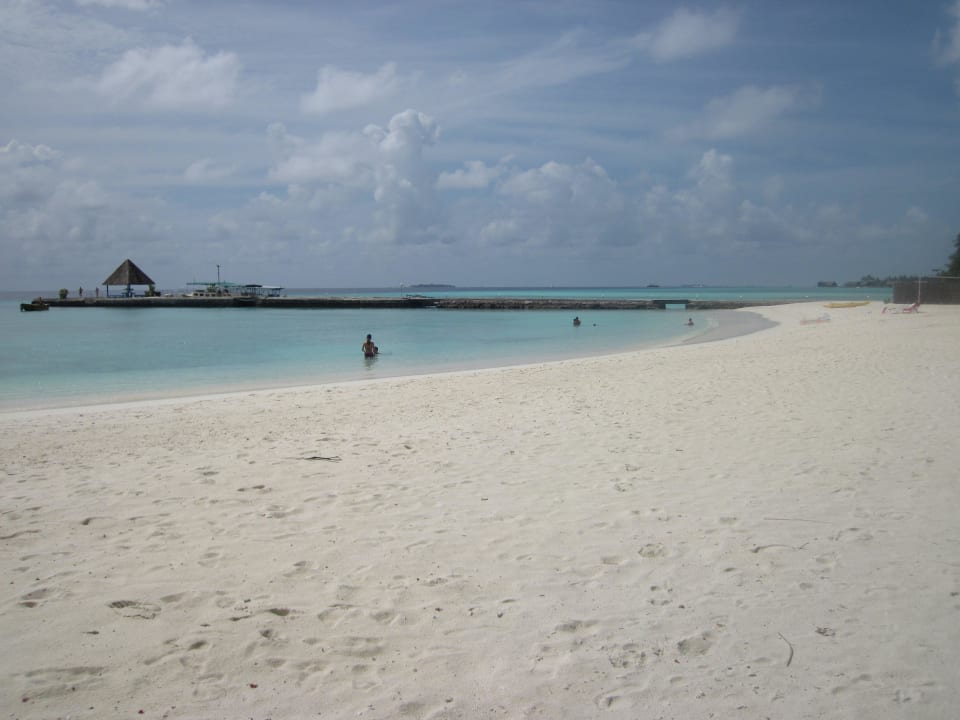 Blick auf den Steg Summer Island Maldives
