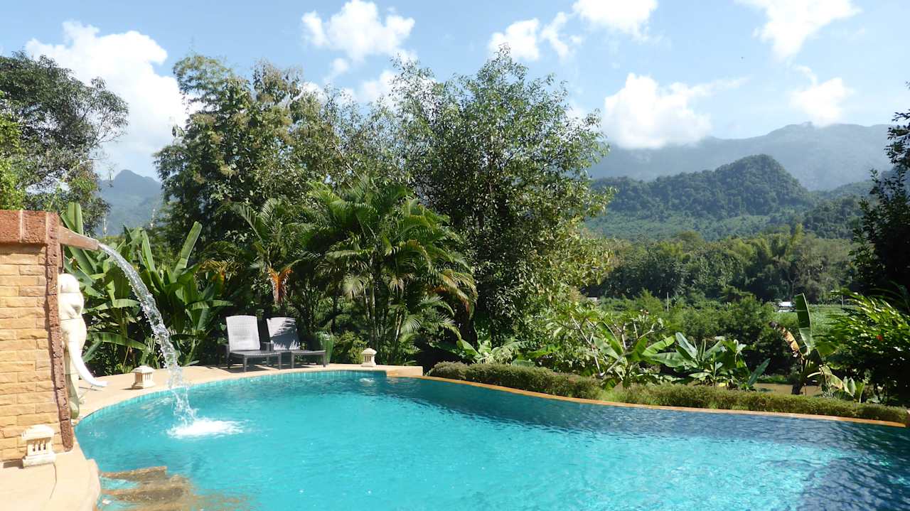 Pool Elephant Lodge - Elephant Village