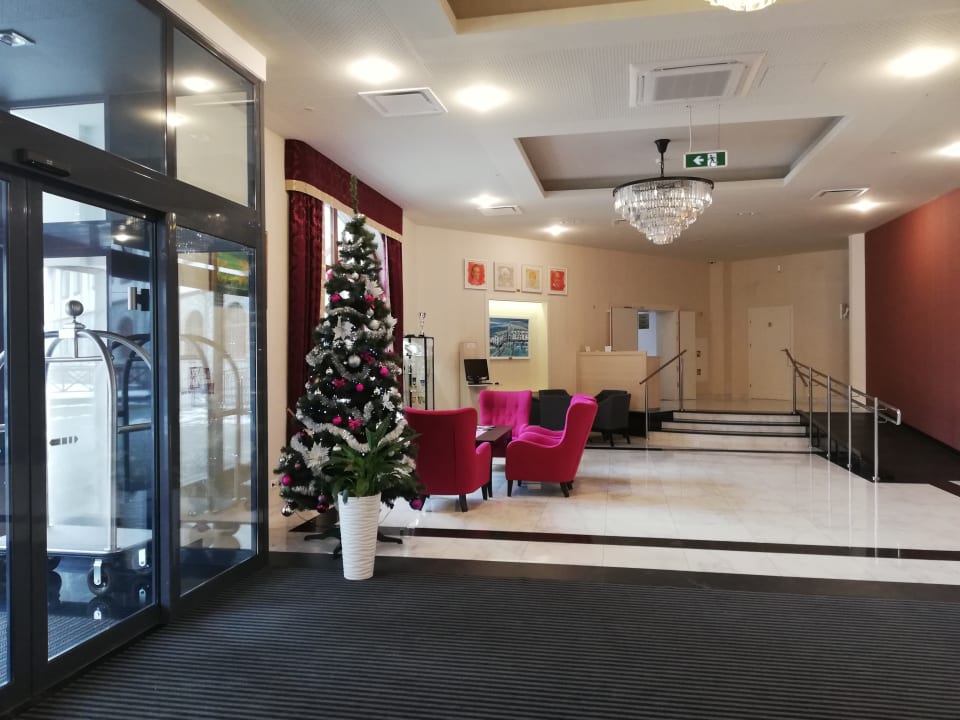 Lobby Hotel Buczyński Medical & Spa