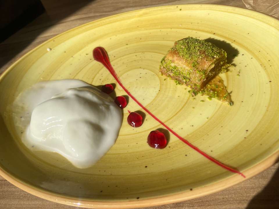 Gastro Limak Lara Deluxe Hotel & Resort