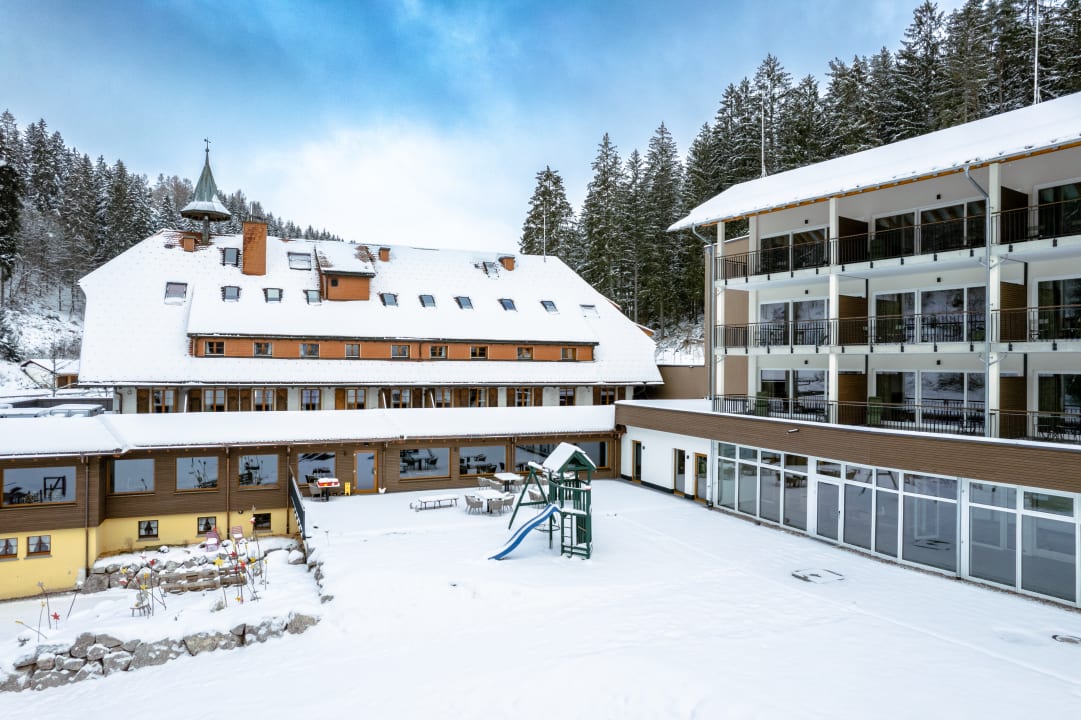 Außenansicht Kinder &-Familienhotel Schlüchtmühle