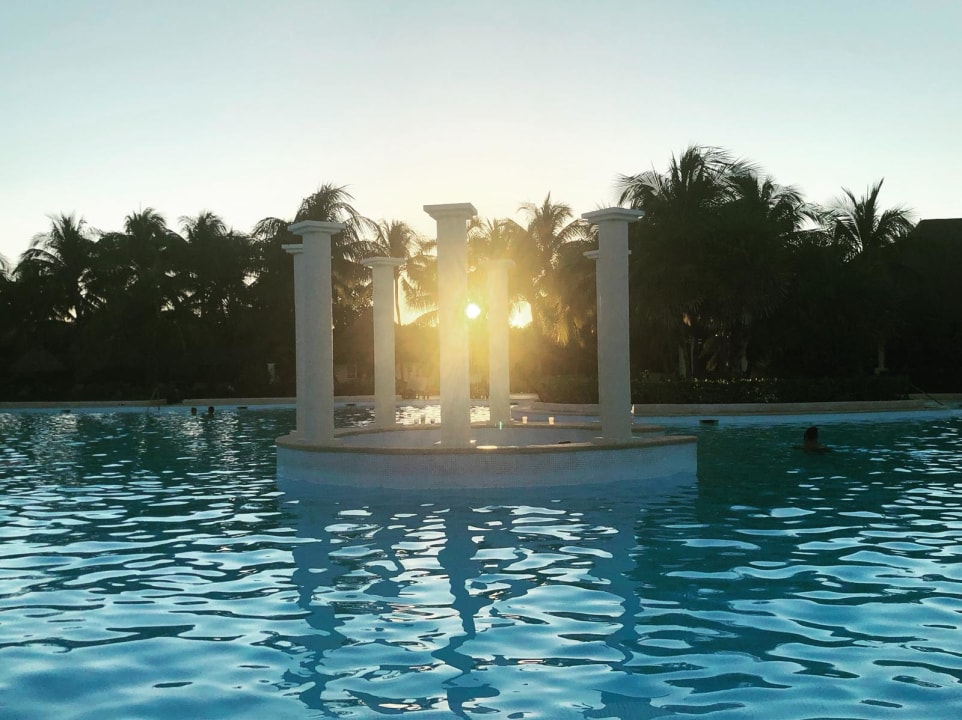 Pool Grand Palladium Colonial Resort & Spa