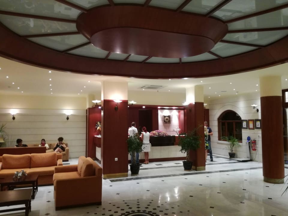 Rezeption Vantaris Luxury Beach Resort