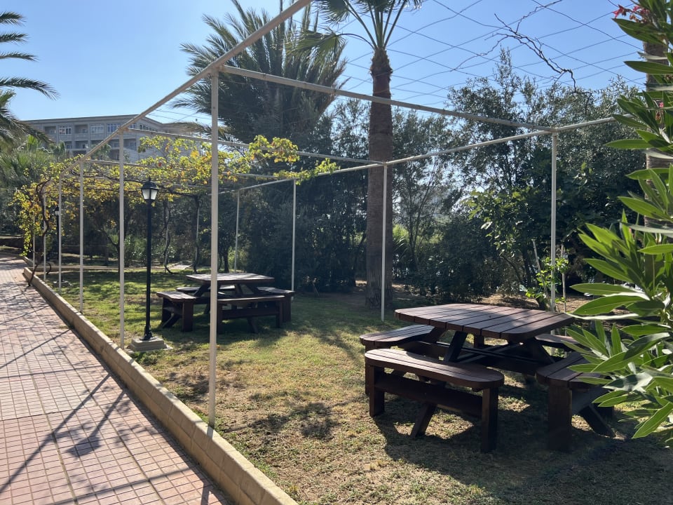 Gartenanlage Oscar Resort Hotel