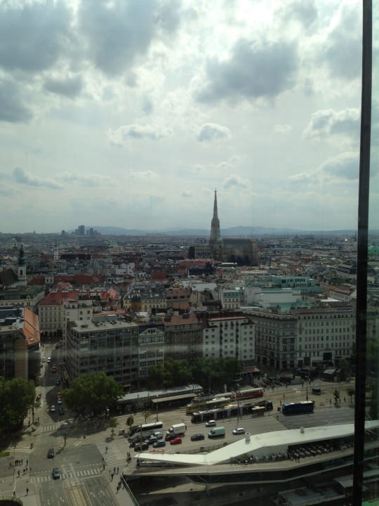 Aus dem Fenster SO/VIENNA