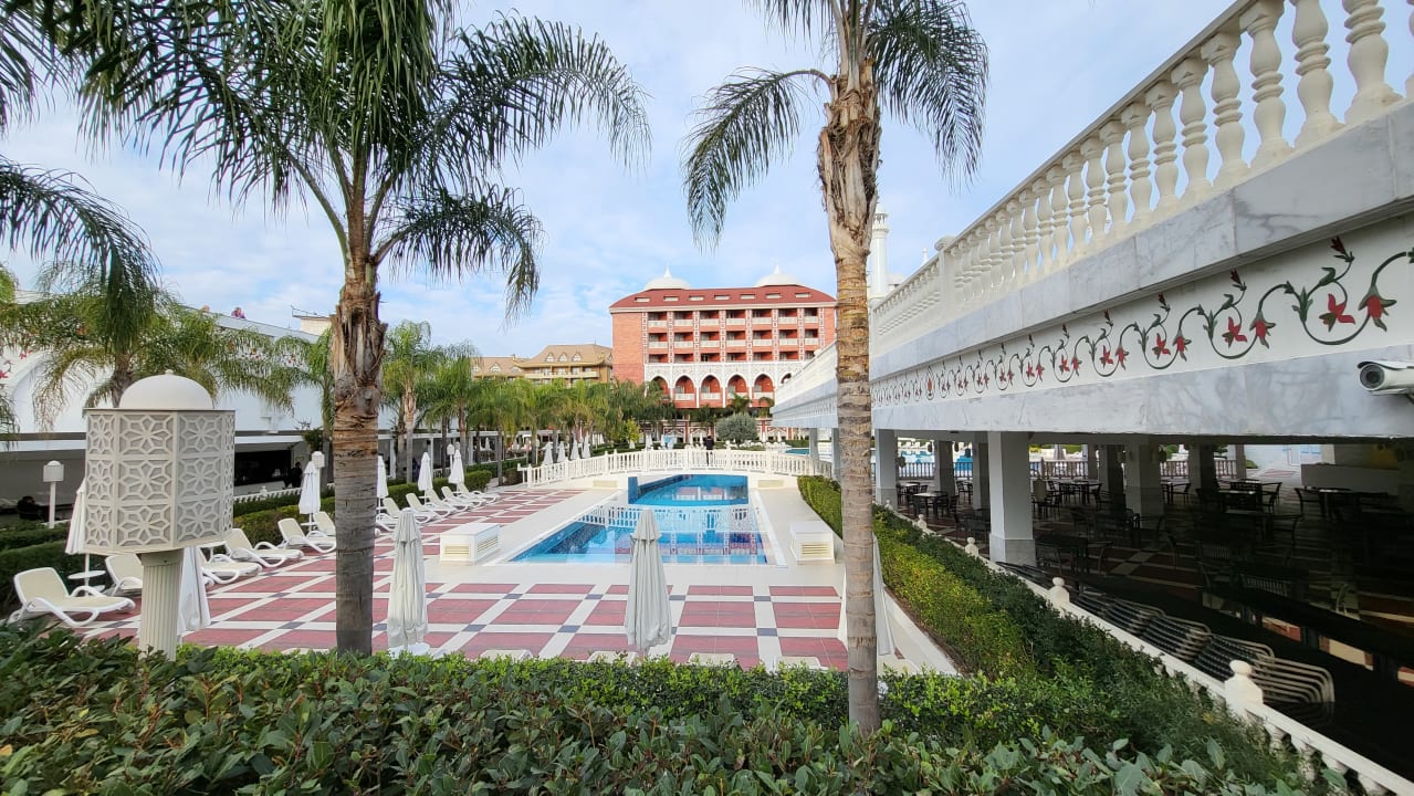 Pool Royal Taj Mahal Hotel