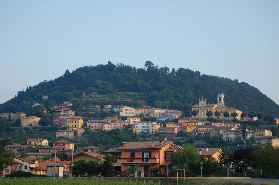 Alte Kirche in Bardolino/Cavaione Hotel Romantic