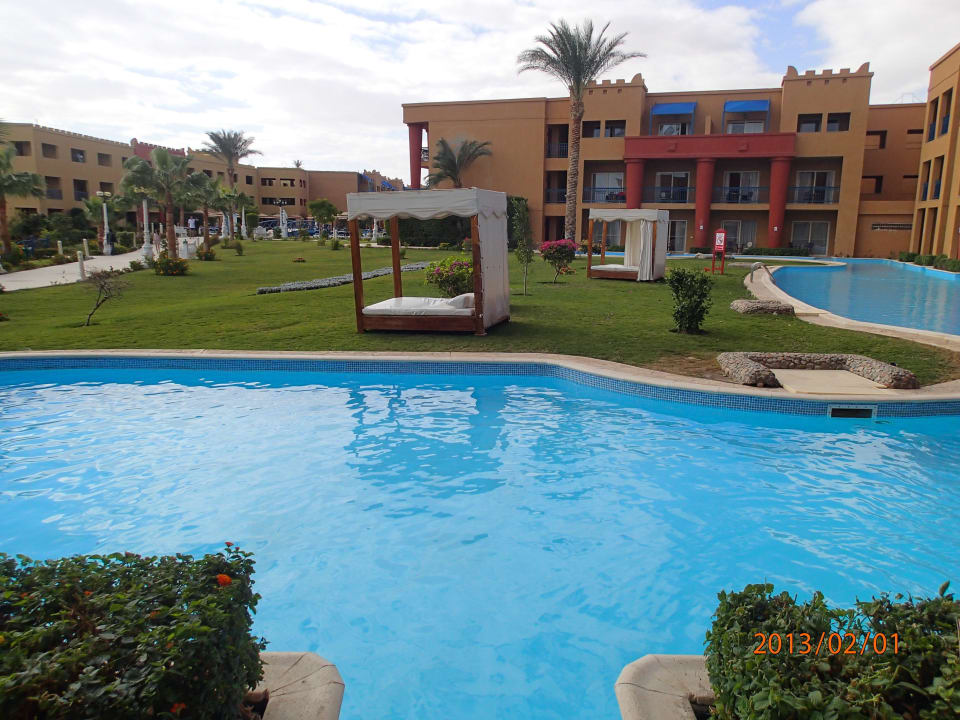 Basen przy pokoju Hotel Titanic Palace