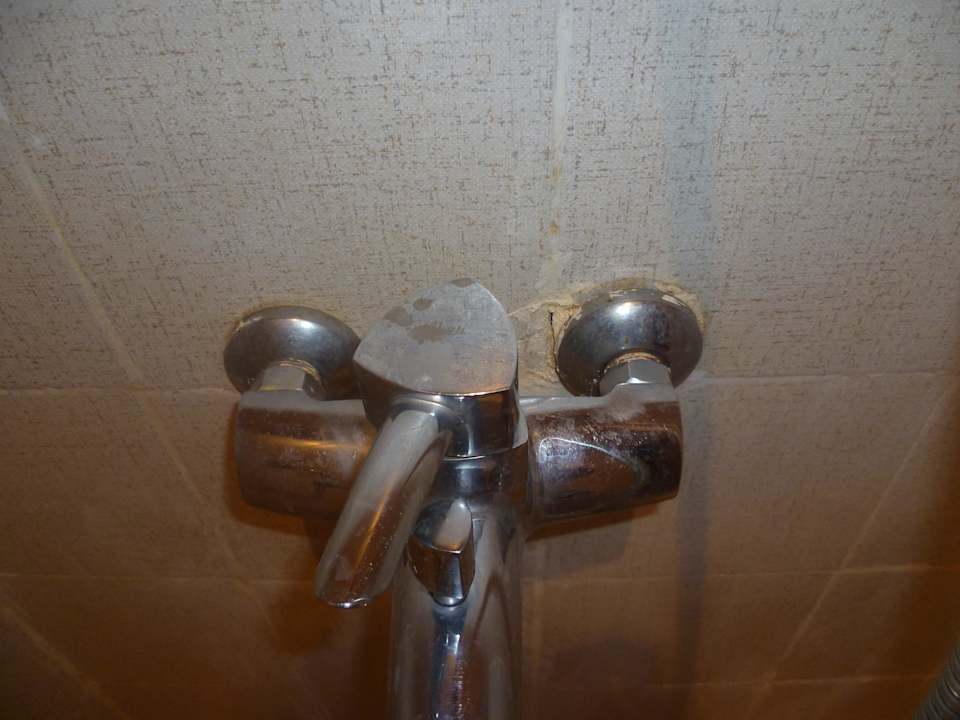 Wasserhahn in der Dusche Riviera Aqua Park Resort