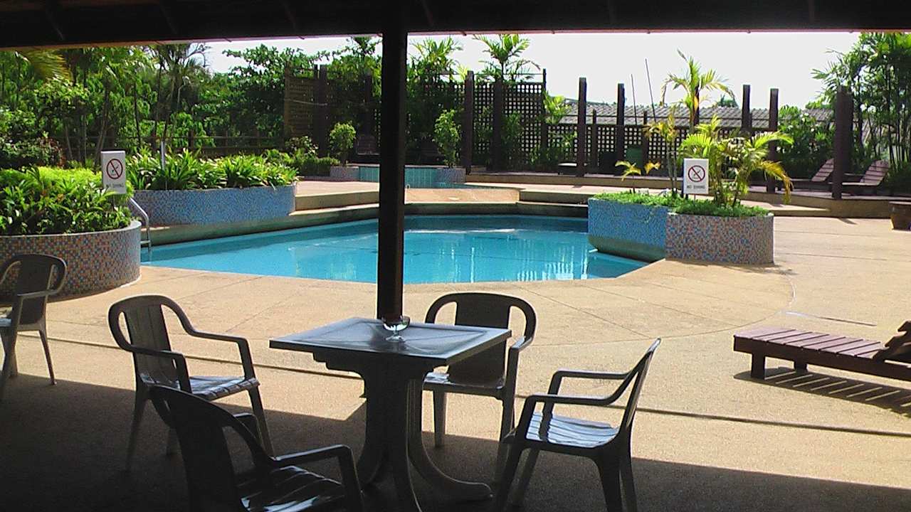 Nach dem Eingang  Hotel Phuket Merlin