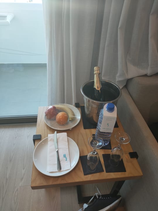 Zimmer Crystal Springs Beach Hotel