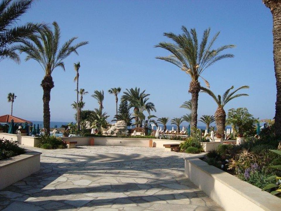 Weg zum Pool Olympic Lagoon Resort Paphos