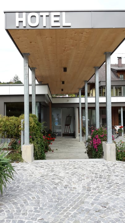 Außenansicht Hotel Stadler am Attersee