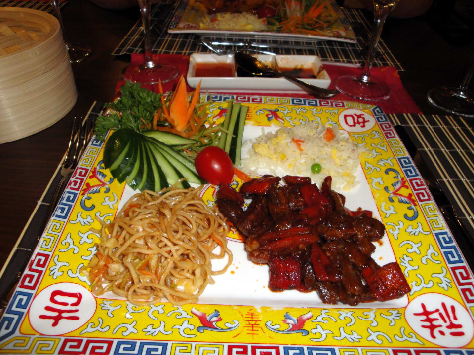 Hauptspeise beim Chinesen Diamond Excellence Resort & Spa