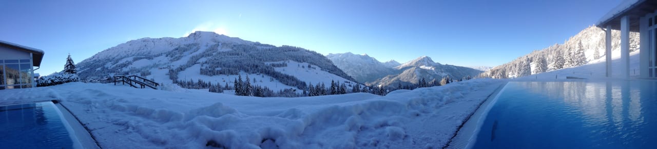 Pool & Berge Oberjoch - Familux Resort