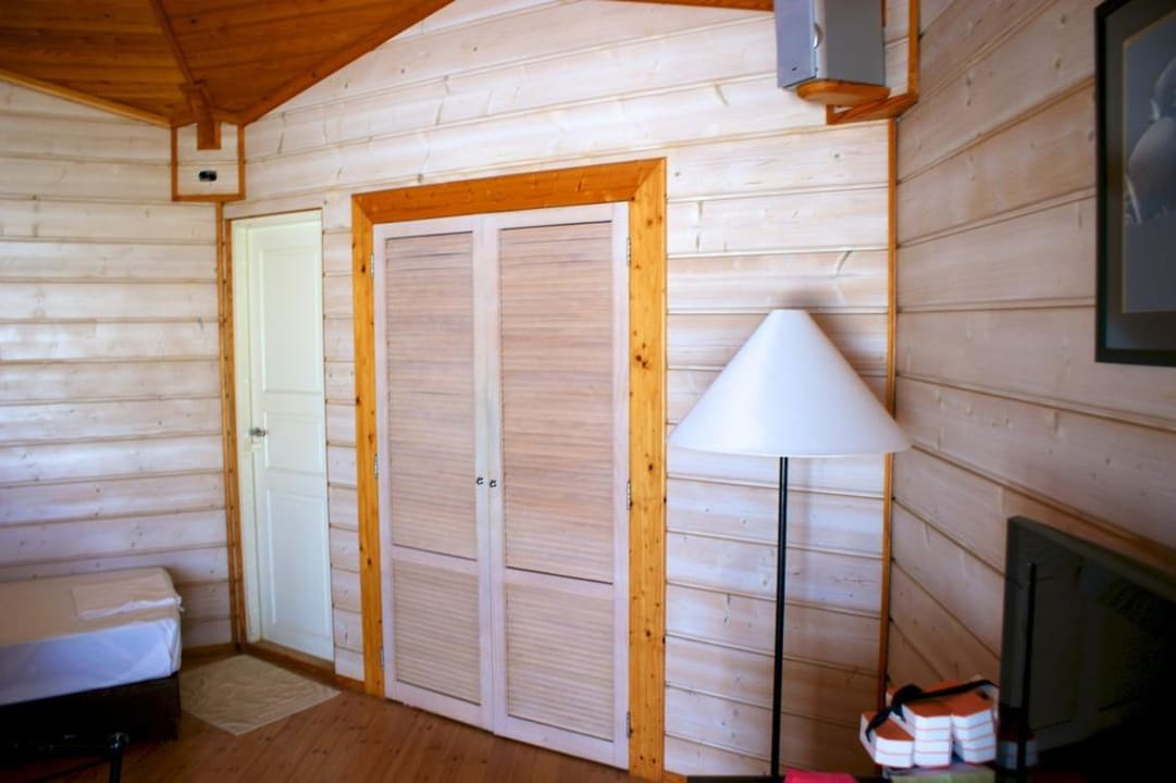Kleiderschrank Kuredu Island Resort & Spa