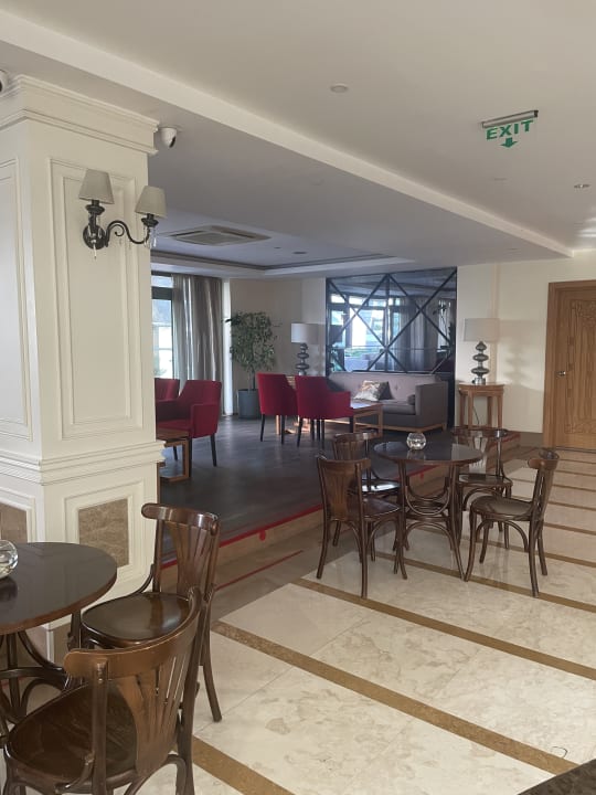 Lobby Side Star Beach