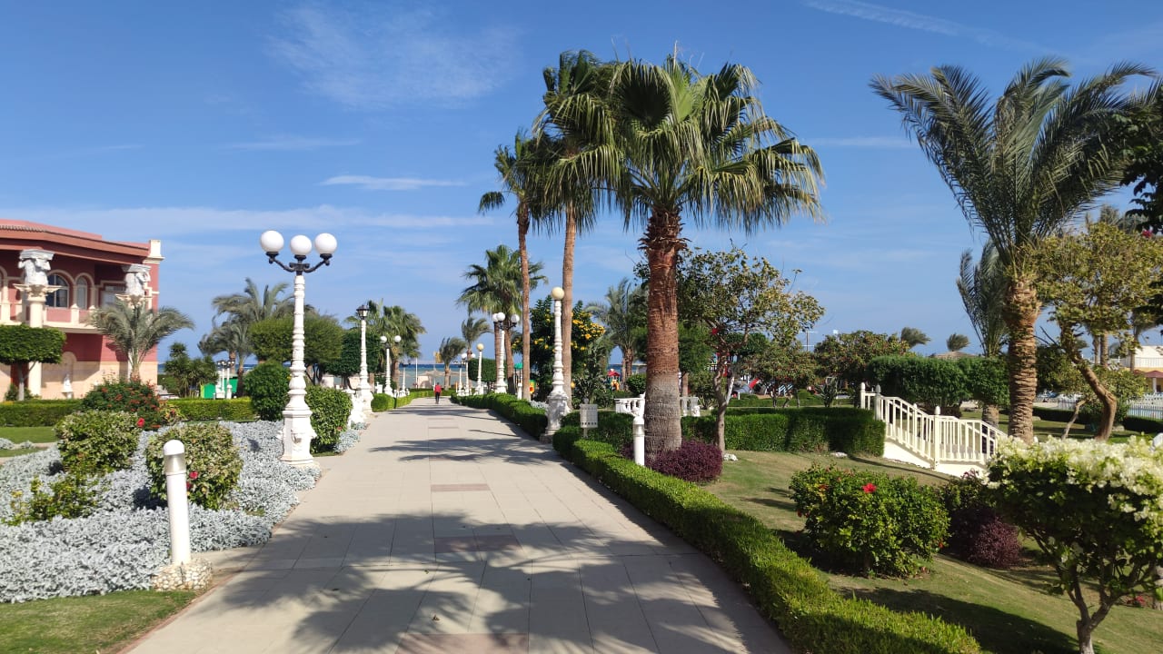 Gartenanlage Hotel Titanic Palace
