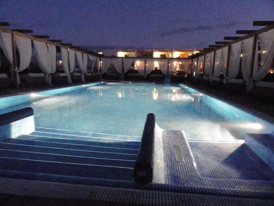 Chill Out Area Lounge Zafiro Bahia