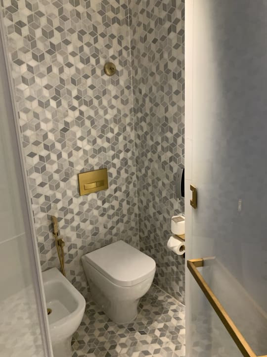 Zimmer FIVE Palm Jumeirah Dubai