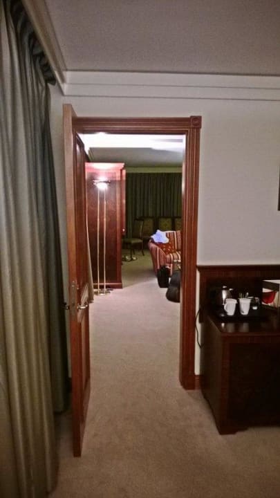 Altehrwürdig! King Corner Suite!  Hilton Dresden