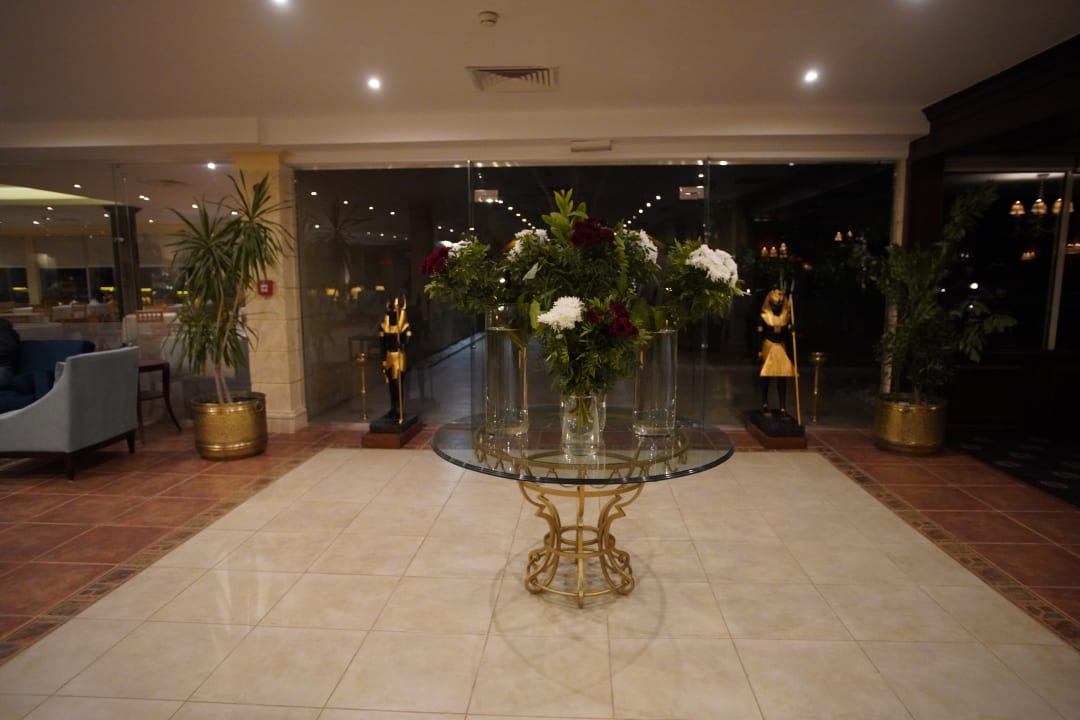 Lobby Jolie Ville Kings Island Luxor