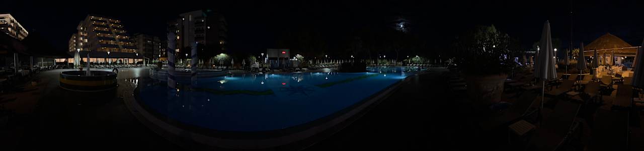 Außenansicht Aparthotel Holiday